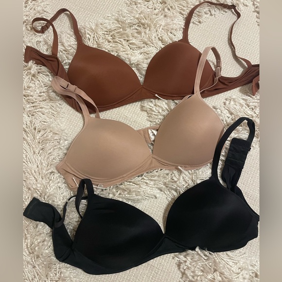Other - 🎀 Trio wire free bras 36C 🎀